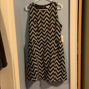 Large Grey and black chevron dress